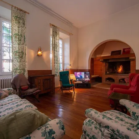 Cascina Virginia Sleeps 10 * Agrate Conturbia