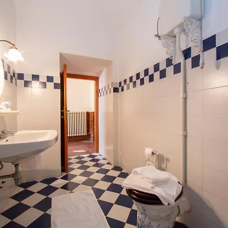 Villa Cascina Virginia Sleeps 10 *
