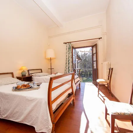 Cascina Virginia Sleeps 10 *