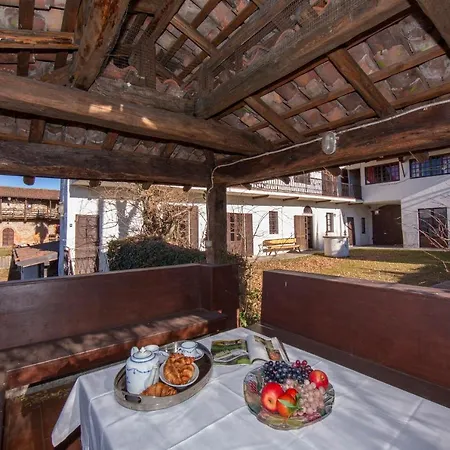 Cascina Virginia Sleeps 10